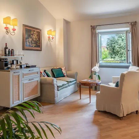 Hotel Borgo Tre Vaselle 5*