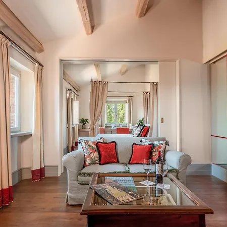 Borgo Tre Vaselle Hotel 5*